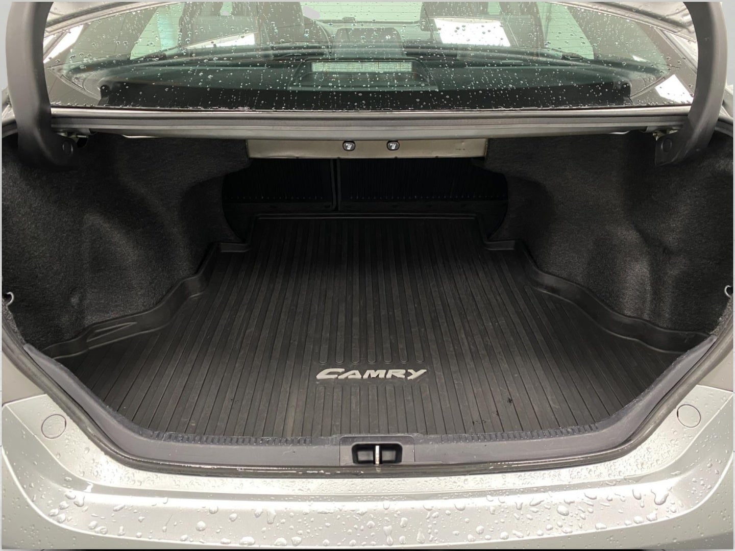 2017 Toyota Camry — detail view